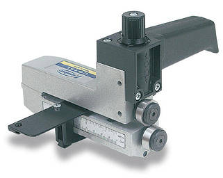 Різаки для шпоні і пластику