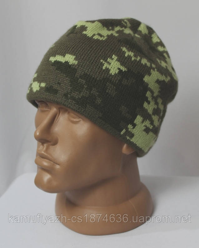 Шапка в'язана піксельна