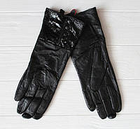 Интересные, модные, чёрные женские перчатки из натуральной кожи