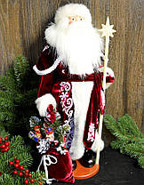 Фігурка Дід Мороз під ялинку 53 см у бордовій шубі з білим візерунком 0455, фото 5