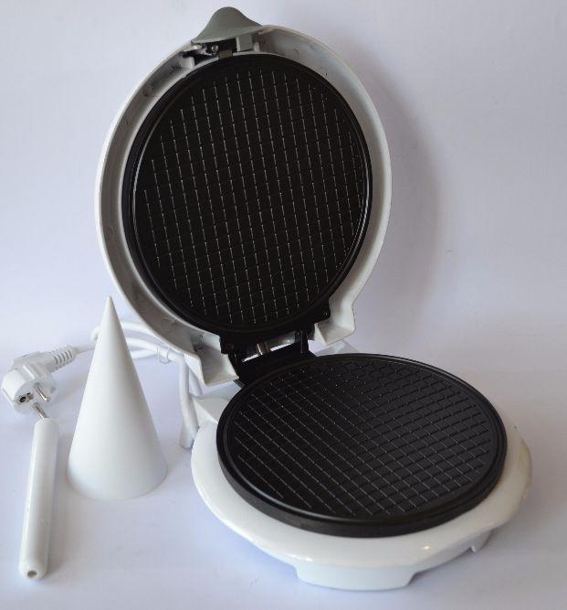 Вафельниця Maestro MR716