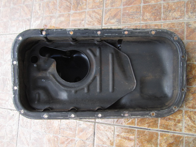 Піддон двигуна Suzuki Baleno Suzuki Vitara 1.6 b 16V G16B 1.3 b 1988 - 2005 гв.