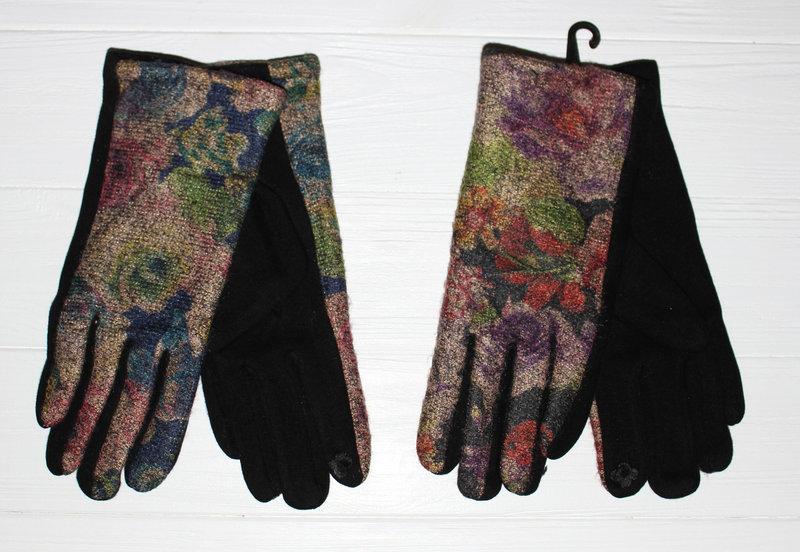 Интересные, модные, чёрные женские перчатки с красивым цветочным принтом - фото 1 - id-p589259396