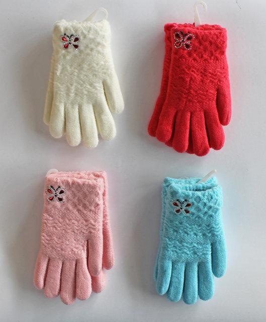 Детские теплые красивые вязанные перчатки рукавички украшеные декоративной бабочкой - фото 1 - id-p589265159