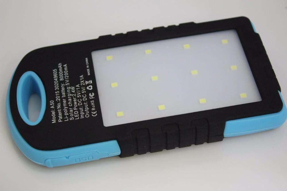 Портативное зарядное устройство Power Bank SOLAR 35000mAh с солнечной зарядкой + LED Фонарь(панель) - фото 1 - id-p589340578