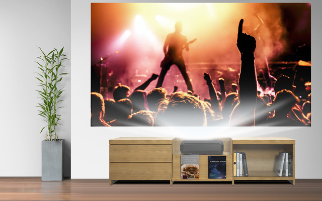 Epson EH-LS100 короткофокусний лазерний проектор 