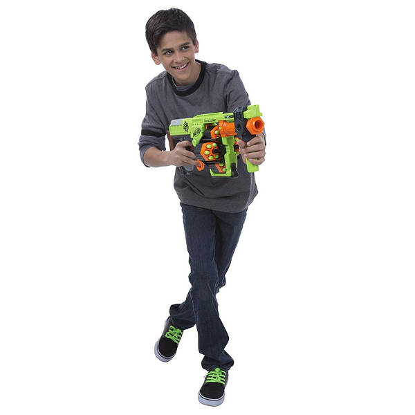 Nerf zombie strike hotsell doominator blaster toy