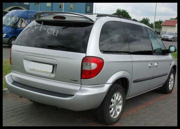 Спойлер Chrysler Voyager тюнінг козирок