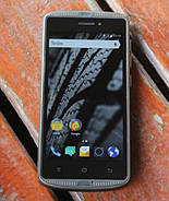 AGM X1 mini кидають, топлять і засипають піском :)