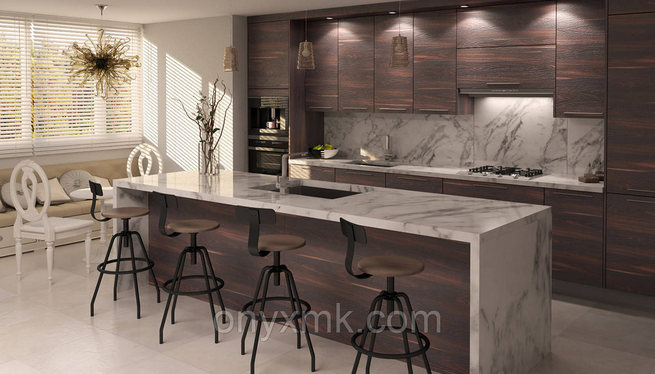 Кухонні меблі з мармуровою стільницею