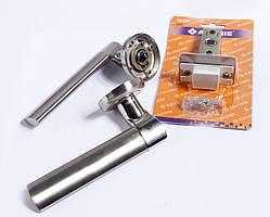 ЛІКВІДАЦІЯ СКЛАДА Ручка на круглій основі "Bull" + клямка 45 мм