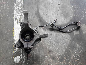 Поворотний кулак Subaru Forester S11 2006, лівий передній 28052AA000, 28313AE030