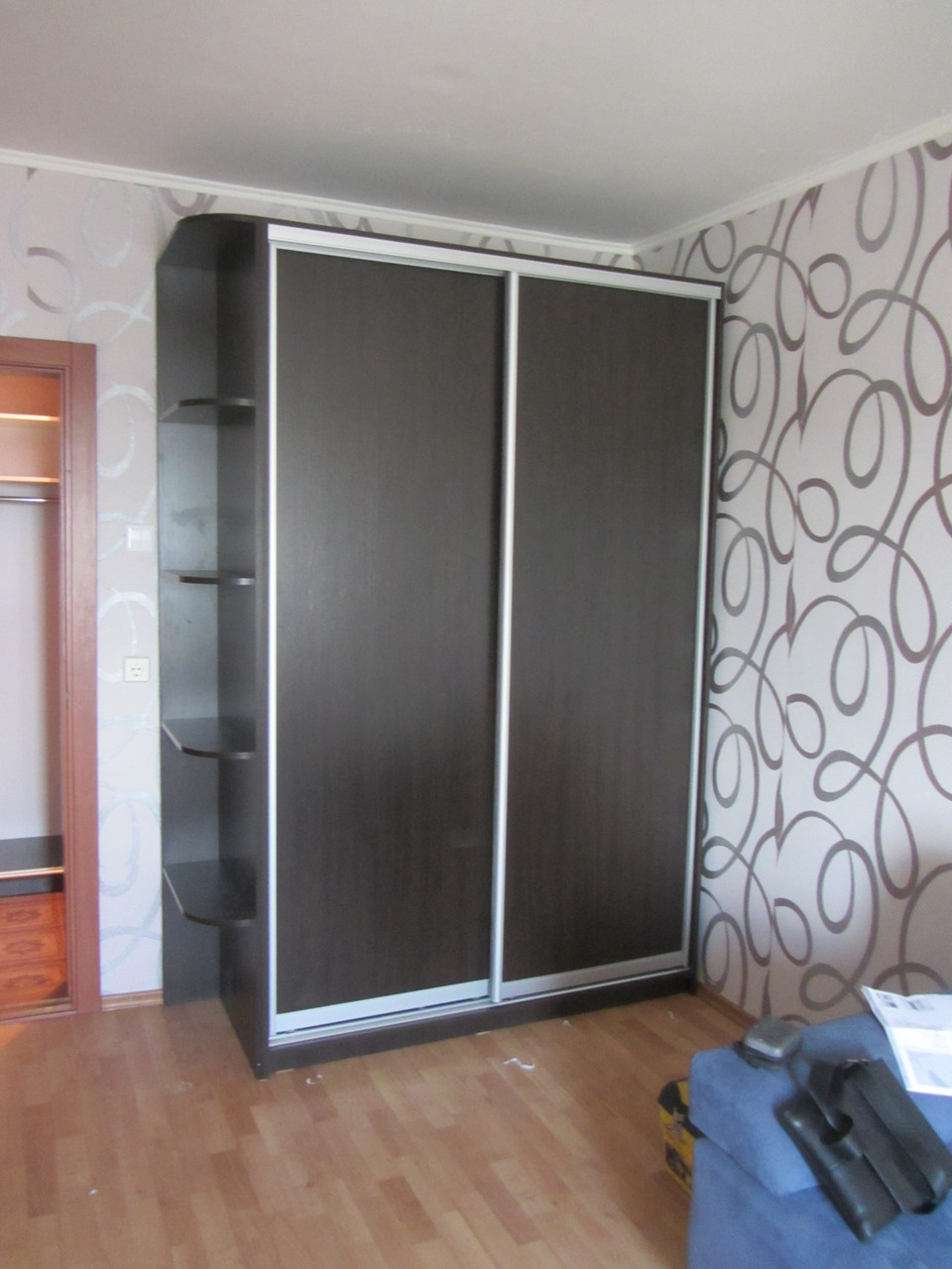 А -1533 Шафа-купе А-1533 Розмір 1800*600*2400 з кутом
