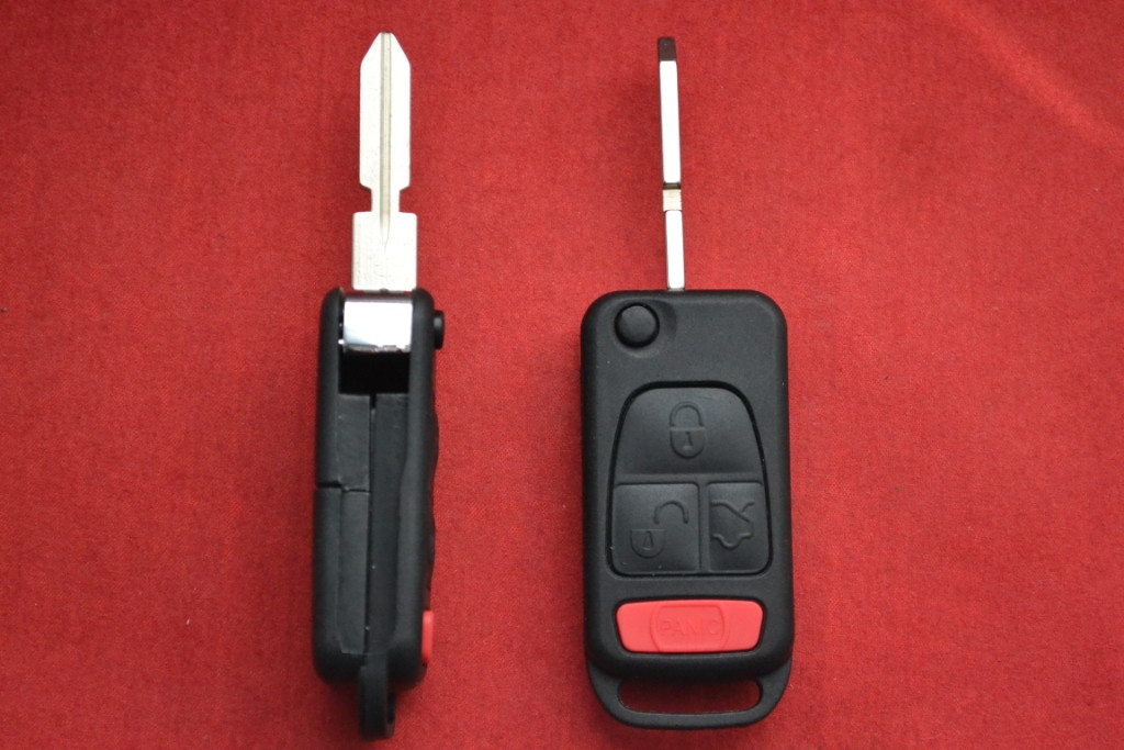 Mercedes ML ключ викидний 3+1 кнопки корпус Лезо HU39 Без скла