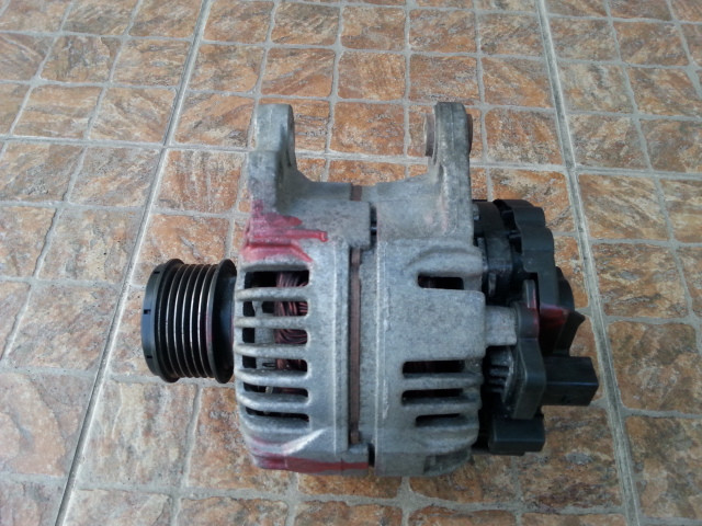 Генератор Bosch 045903023 Seat Ibiza III 6L Skoda Fabia I 6Y VW Polo IV 9N 1.4td