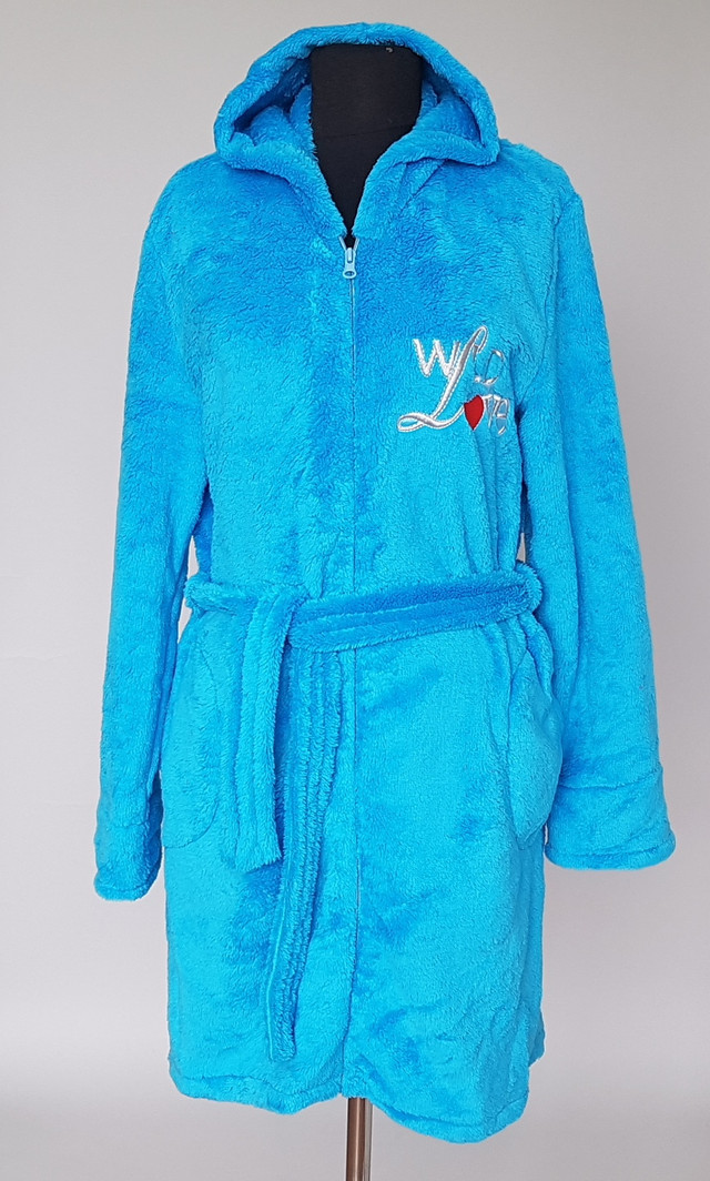 махровый женский халат с замком