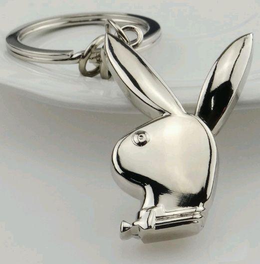 Брелок у вигляді символу кролика Playboy метал SKU0000844
