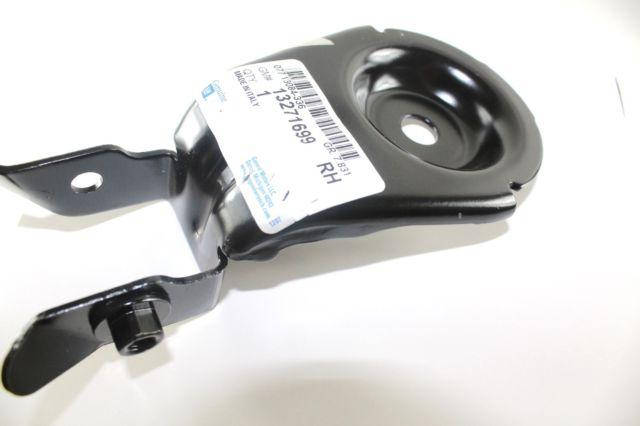 パーツ Gerrard 2008-09 Liverpool Away Shirt Gerrard #8