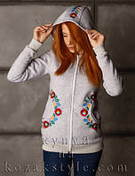 Тепла жіноча толстовка з вишивкою "Мрія"