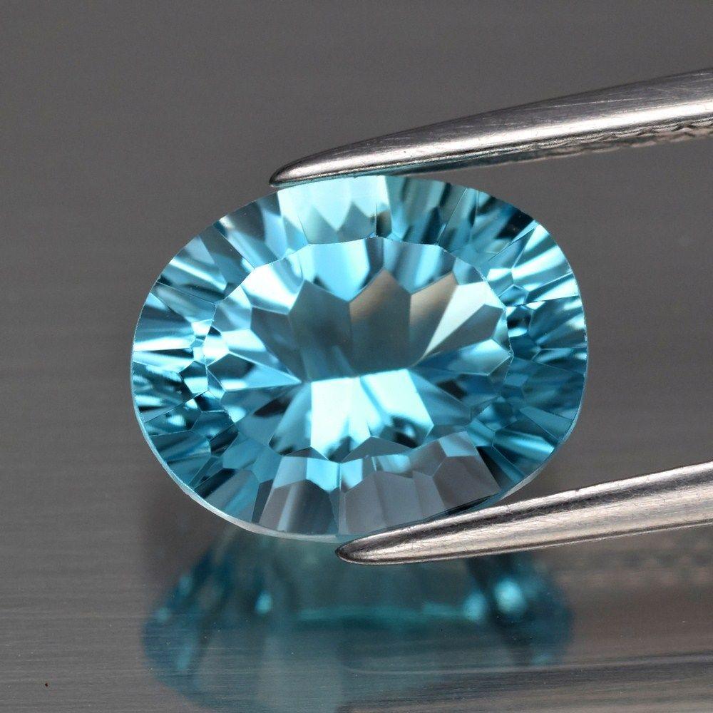Натуральний топаз блакитний 3.28ct 10 x 8 mm