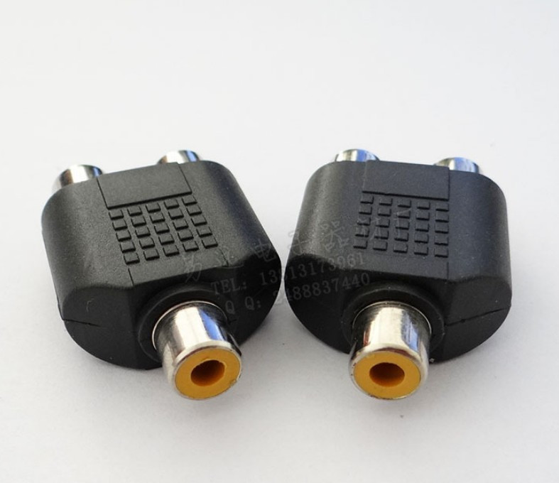 RCA(мама) на 2 виходи RCA(мама)