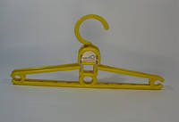 Жёлтые пластиковые вешалки плечико 32см с зажимом для одежды