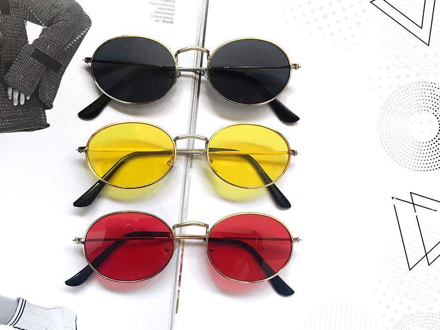 

Женские солнцезащитные очки