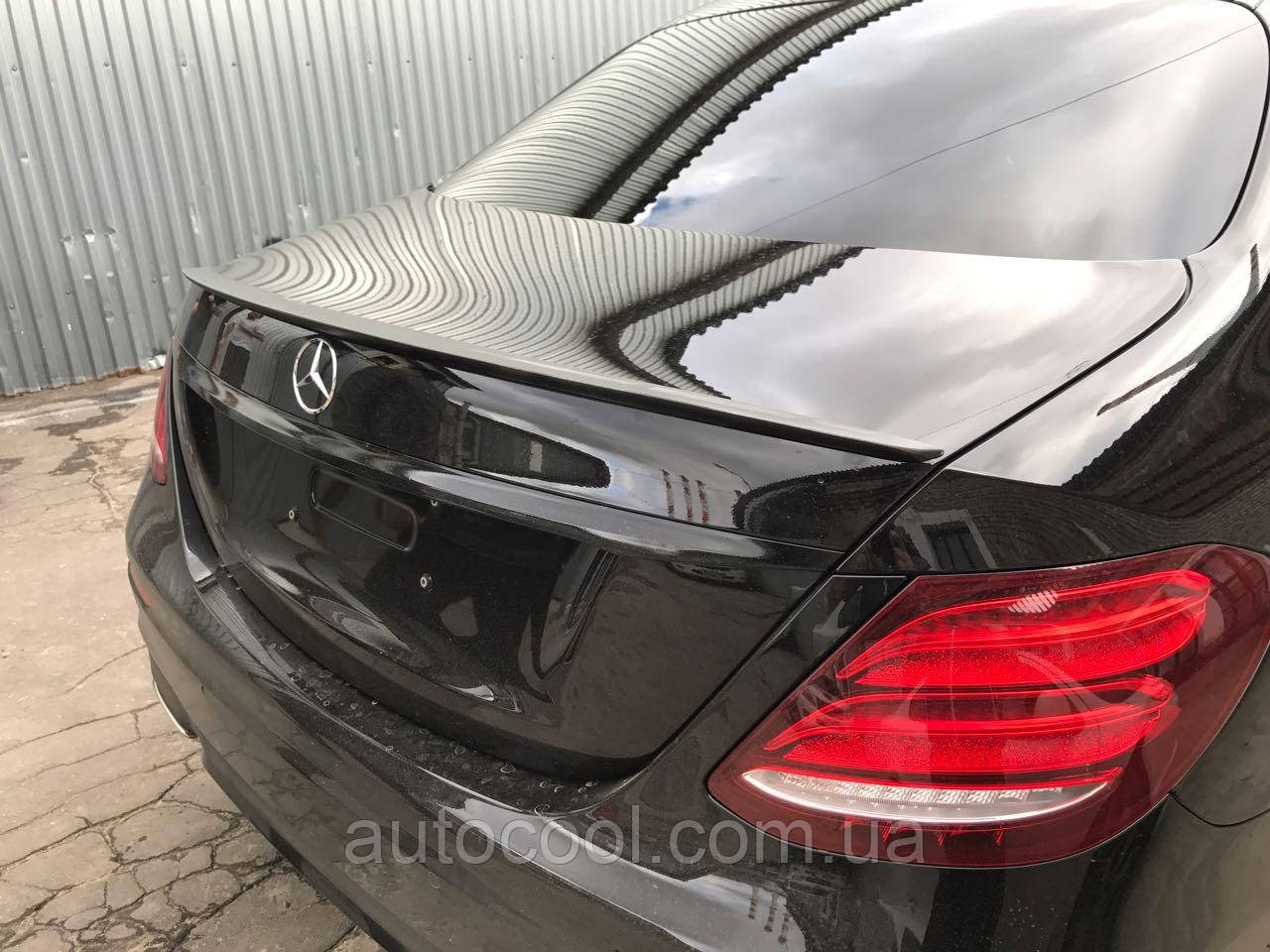 Спойлер багажника ( шабля, лип спойлер, качиний хвостик ) Mercedes E-class W213 2016+ р. в.