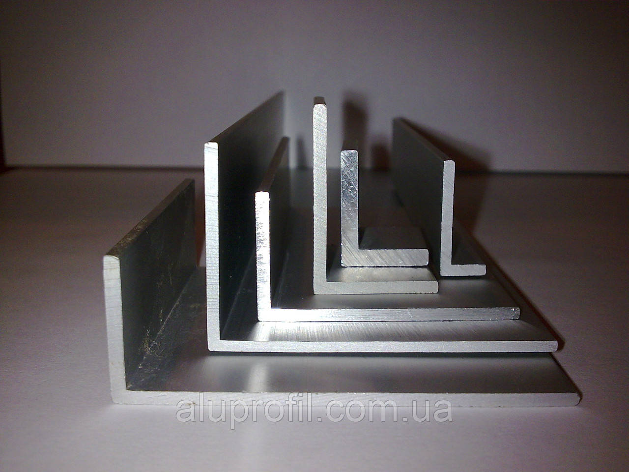 Алюминиевый профиль — уголок алюминиевый 20х15х2 AS: продажа, цена в ...