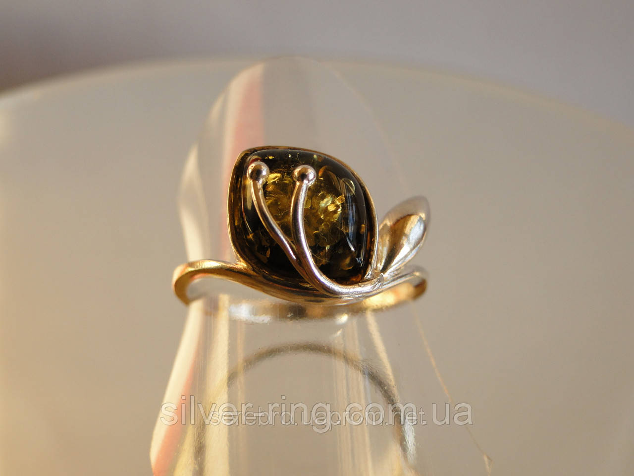 Прикраси з бурштином - жіночий перстень, фото 1