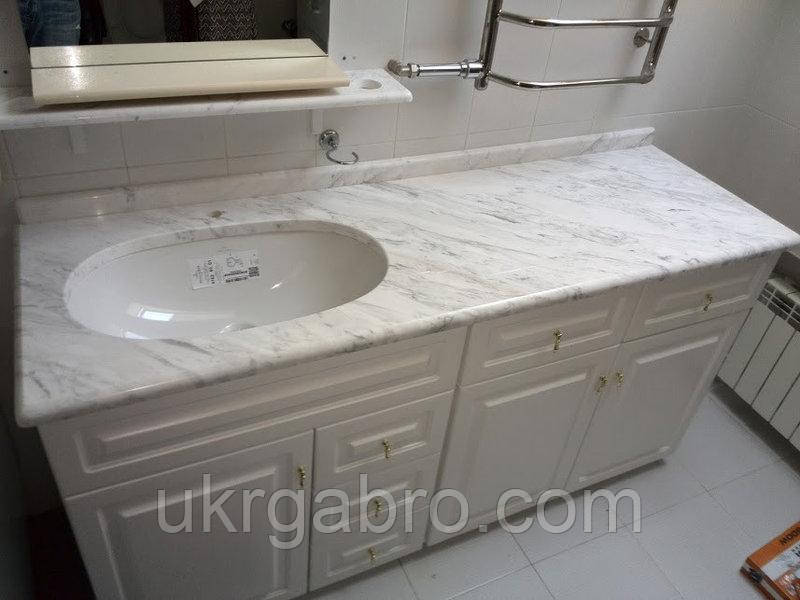Стільниця для ванної кімнати з мармуру Карара (Carrara)