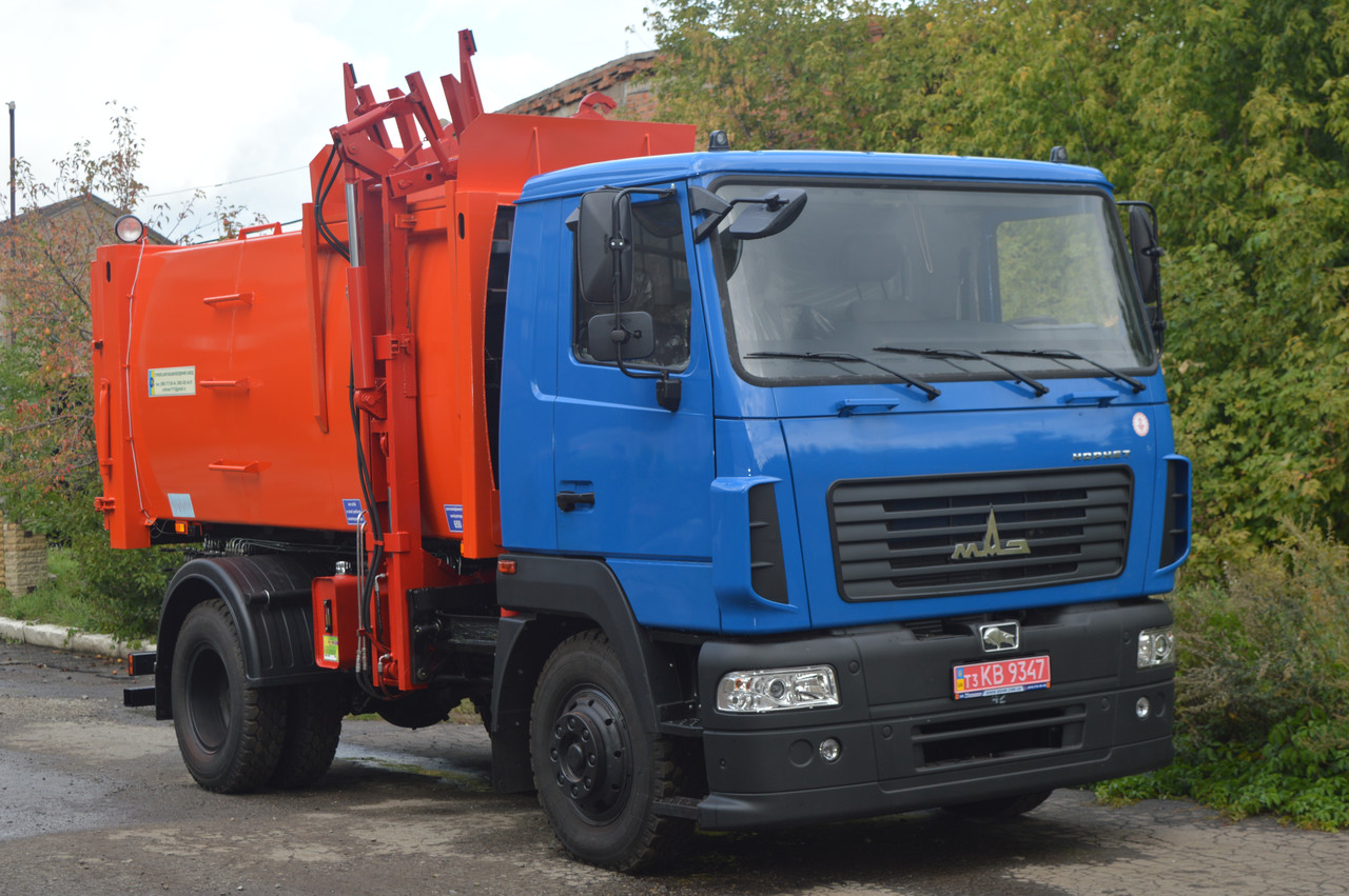 Сміттєвоз КО-431-03 з боковим завантаженням