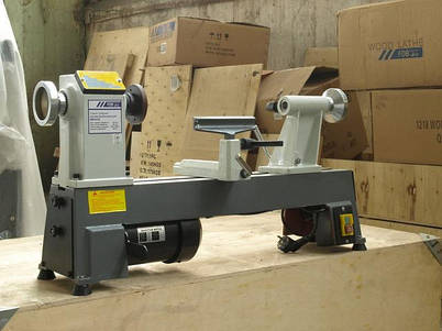 Верстати токарні