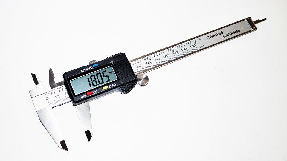 Електронний штангенциркуль Digital Caliper з LCD мікрометр у кейсі штангенциркуль