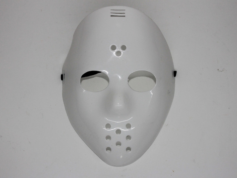 Маска Джейсона Вурхиза