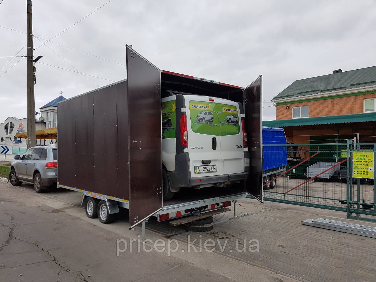 Фургон причіп автовоз 4,5 м х 2,5 м х 2,25 м (висота)