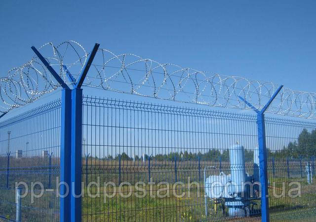 Металевий паркан - універсальне і надійне огородження