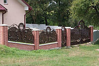 Паркан з цегляними стовпами своїми руками