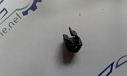 Фіксатор (засувка) упору капота Авео GM Корея