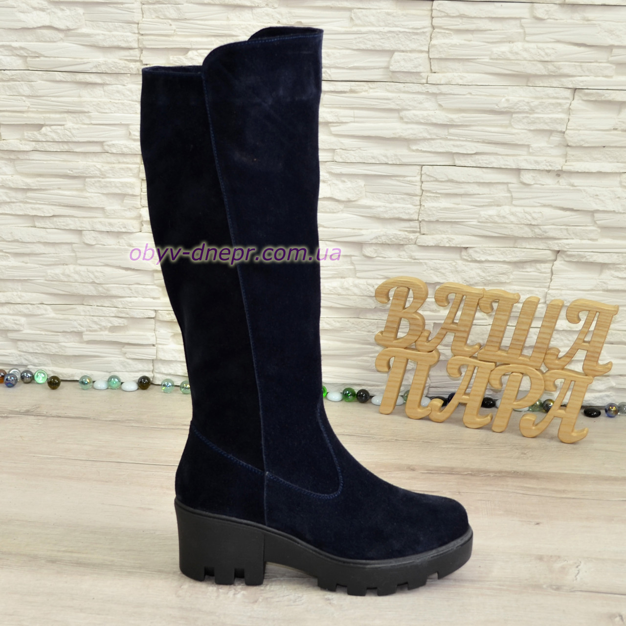 Чоботи сині жіночі замшеві на товстій тракторній підошві, фото 1