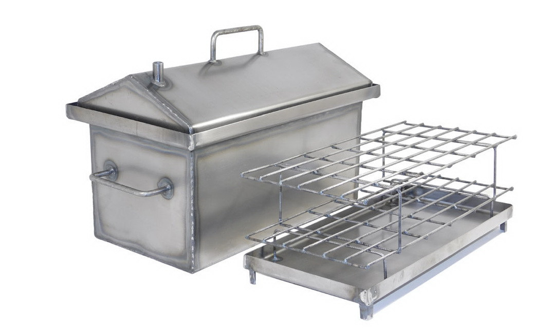 Самодельная коптилка горячего копчения. Коптилка холодного копчения. Домашняя коптильня самодельная. Коптильня холодного копчения самодел. Коптильня 420*300*250 мм.