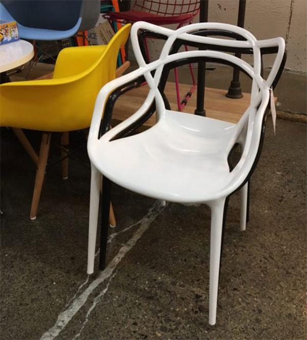 Дитяче крісло АC-006C Masters Chair Kids, білий пластик, дизайн Philippe Starck