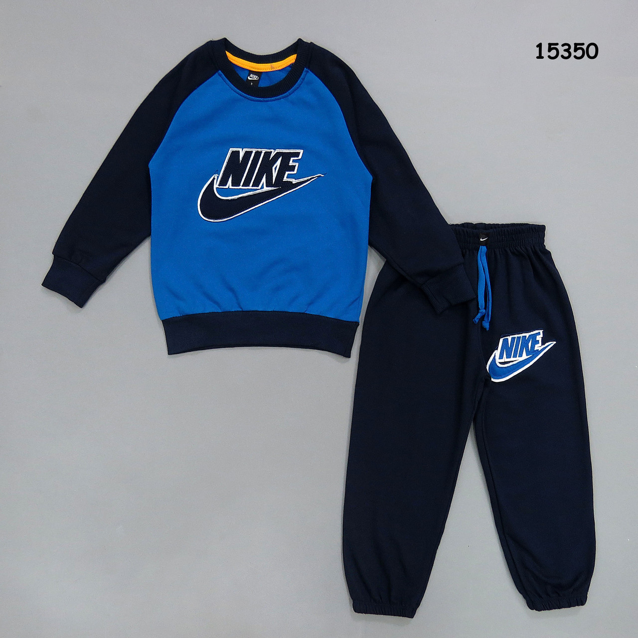 Теплий костюм Nike для хлопчика. Більшомірить. 1 рік