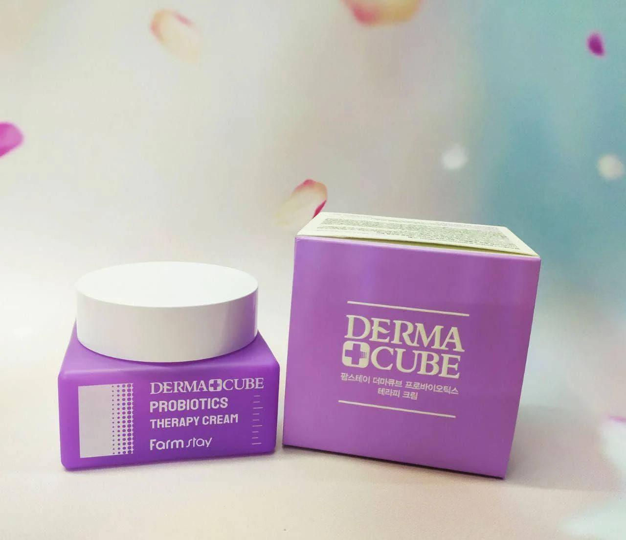 

Антивозрастной крем для лица с пробиотиками Farm Stay Derma Cube probiotics therapy cream