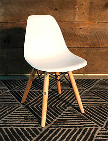 Дитячий стілець AC-0117W Eames DSW Kids білий пластик, дизайн Charles & Ray Eames