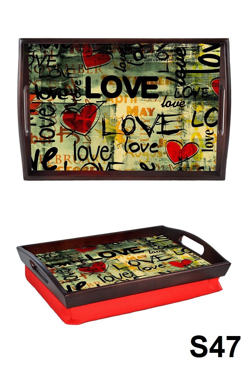 Піднос на подушці з ручками LOVE LOVE LOVE
