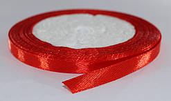 Стрічка атласна. Колір - червоний. Ширина - 0,6 см
