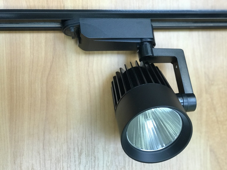 Світлодіодний світильник трековий SL-4003 20W 4000К чорний Код.58437