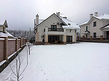 Загородный домик и бассейн Иванковичи 2