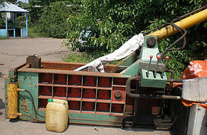 Пресс для пакетирования металла Y81Q-135